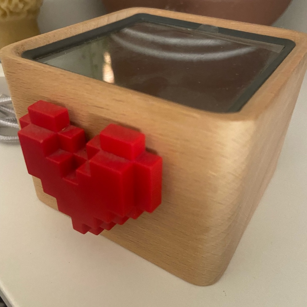 Lovebox messenger system